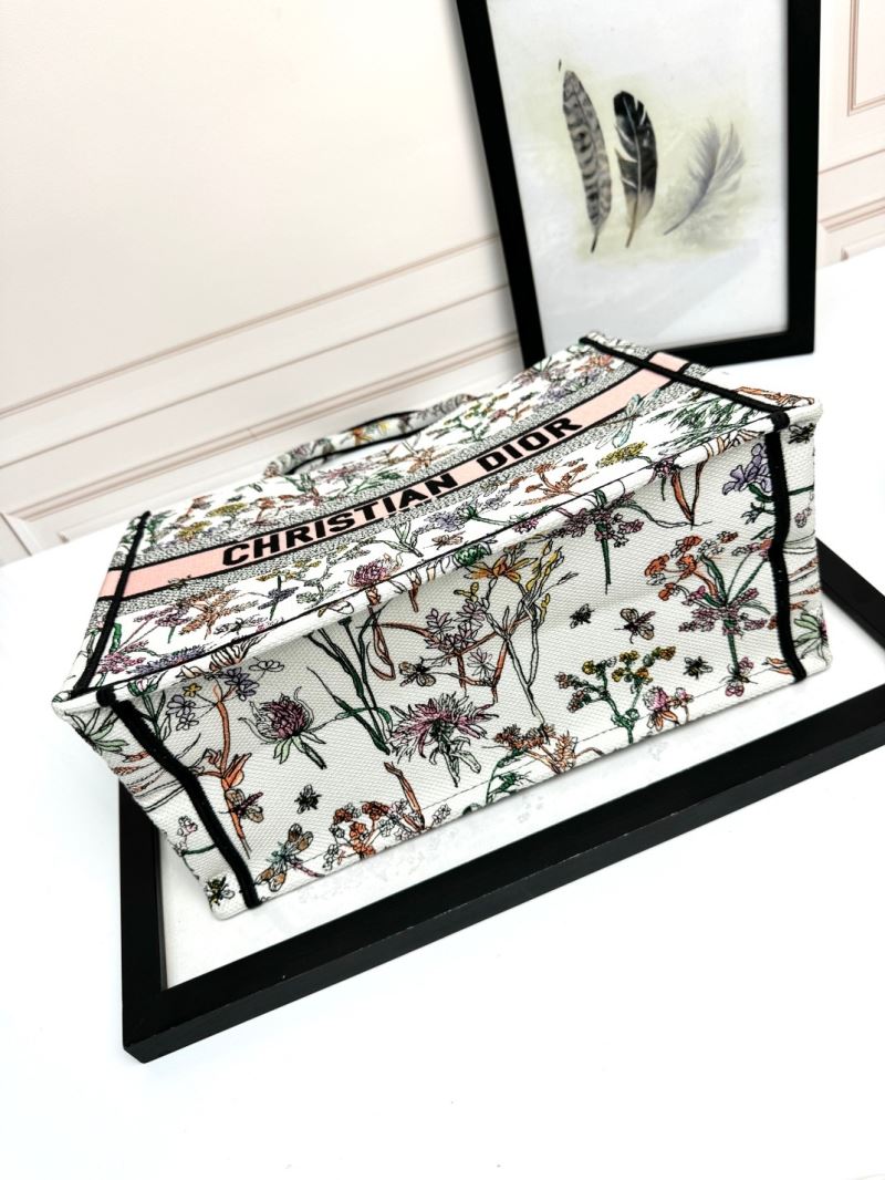 chr1st1an D10r shopping bags